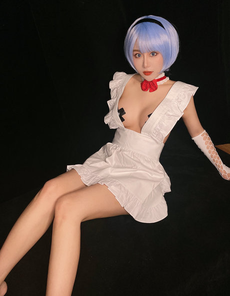 Uying ASMR model beautiful images