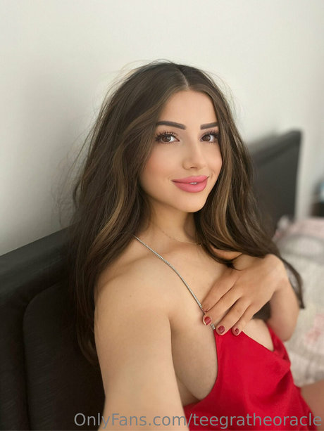 teegratheoracle free actress picture