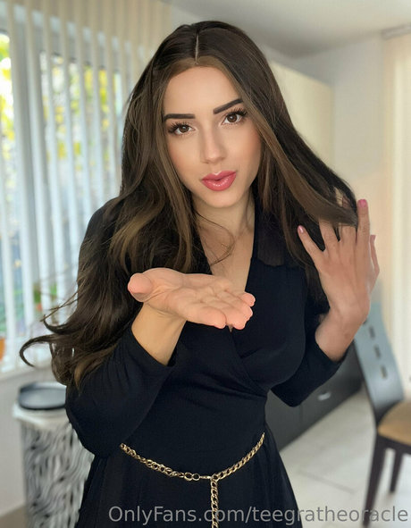 teegratheoracle star sexy img