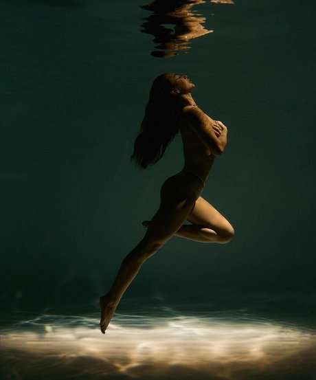 Marina Rebediuk model sexy photos