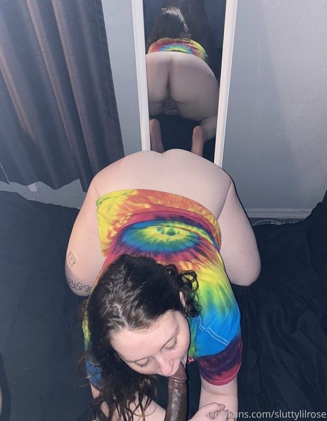 sluttylilrose star adult photos