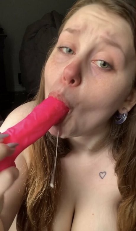 sluttylilrose art star archive