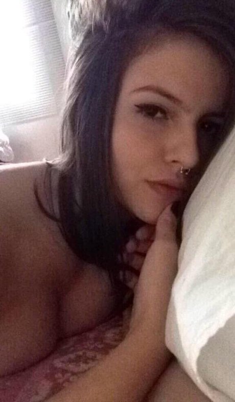 Giovanna Aguiar pornstar sexy image