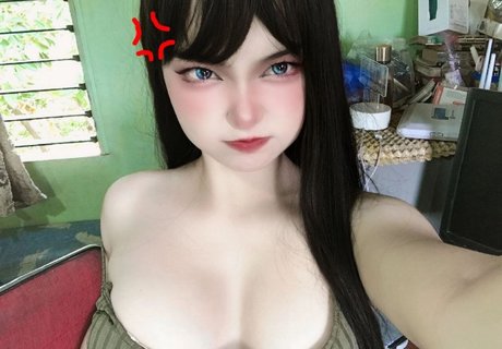 miraaamiku model perfect picture