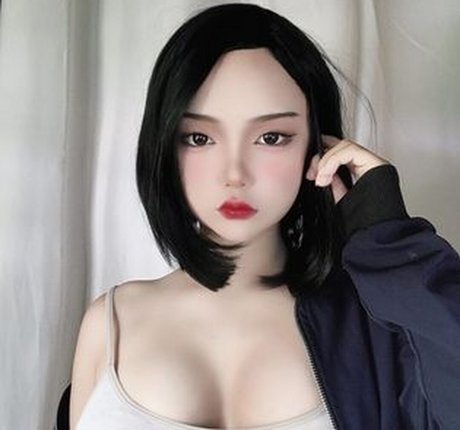 miraaamiku sex pornstar gallery