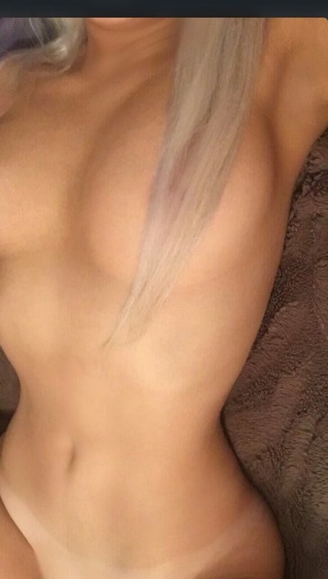 Momain pornstar erotic images