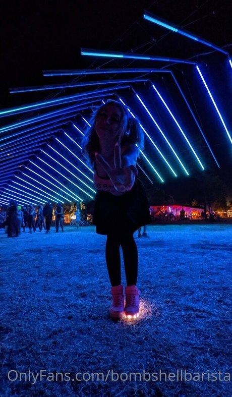 vixxxenrising xxx star img