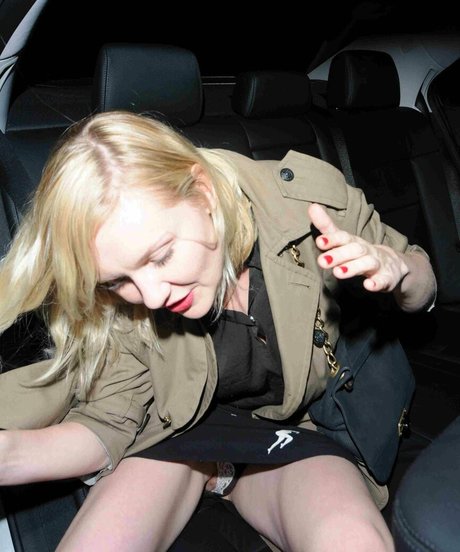 Kirsten Dunst xxx pornstar archive