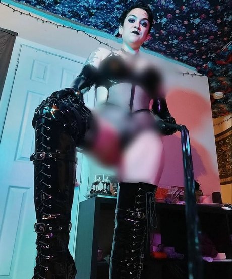 yourbigbutchgf adult actress pictures