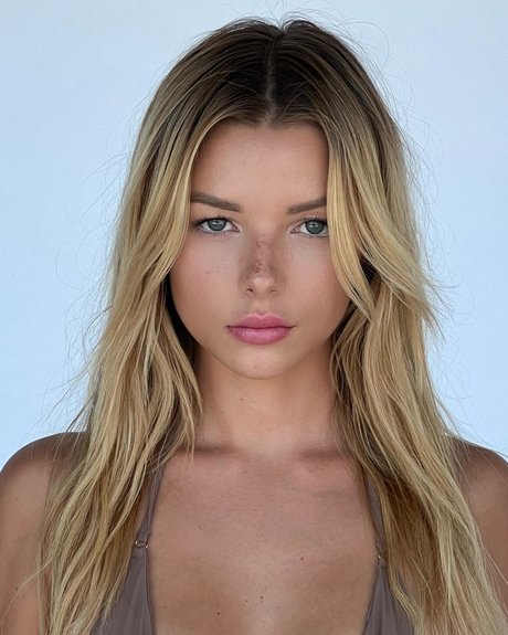 Madison Teeuws model perfect photos