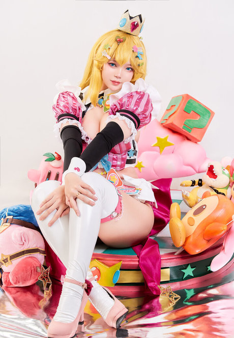 ZinieQ Cosplayer nice actress archive