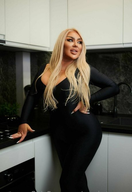 sarahstonnee free pornstar photo