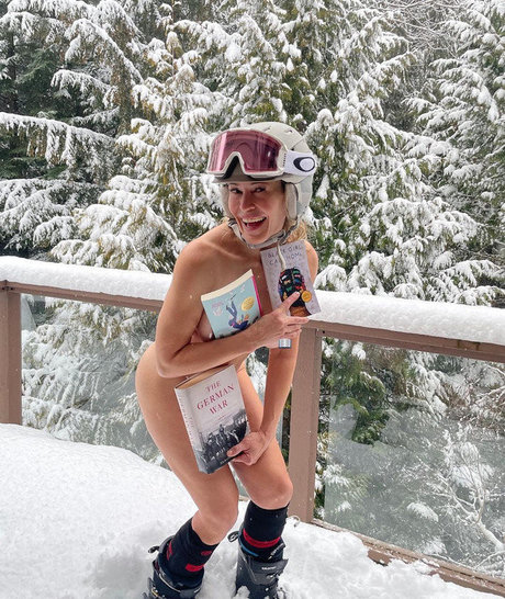 Chelsea Handler star beautiful photo