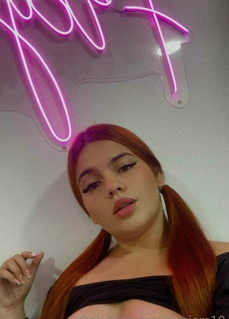 angiem10 pornstar top pic