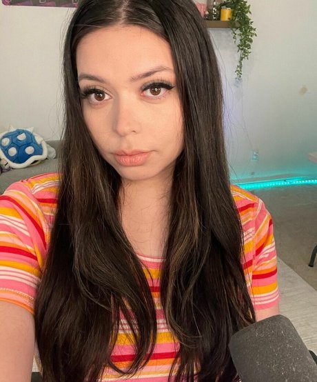 Adept star adult picture