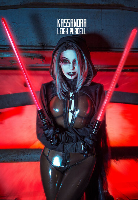 Kassandra Leigh model photos