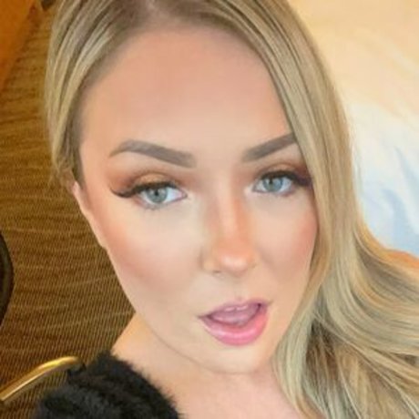 paigespenthouse star sexy photos