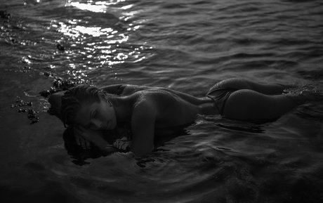 Natalie Jayne Roser adult actress gallery