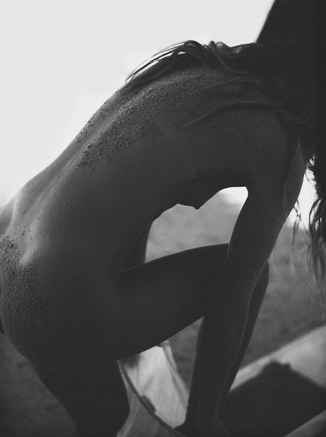 Natalie Jayne Roser hot model images