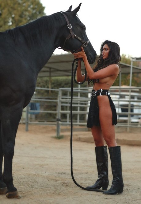 Natalie Jayne Roser art actress image