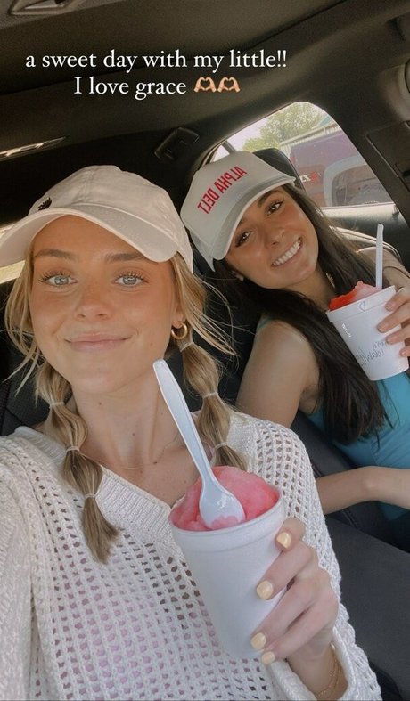 Lifewithlaurenmae sexy pornstar image