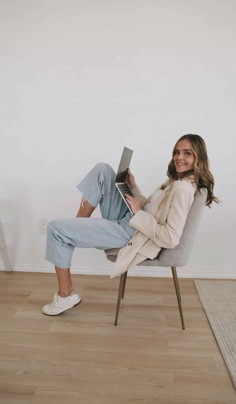 Lifewithlaurenmae model exclusive images