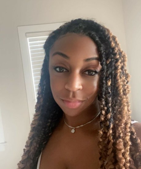 JazzyGuns pornstar nudes gallery