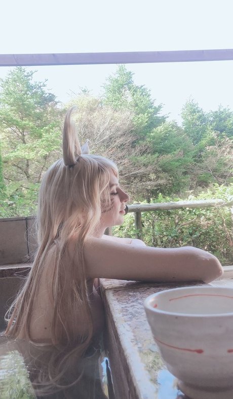 Peachymilky exclusive pornstar img