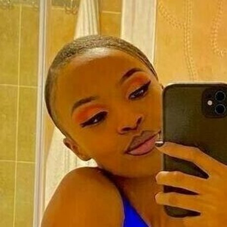 naomiebony model hot pictures