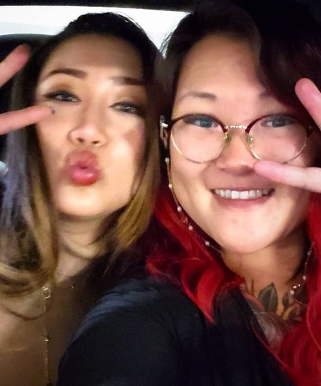 Dajinism model hot images