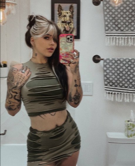 Craysounds naked actress photo