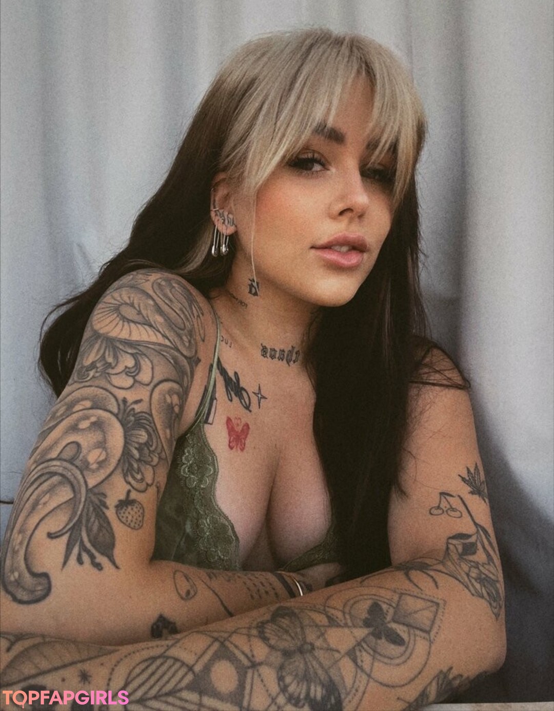 mature asian onlyfans hot pics