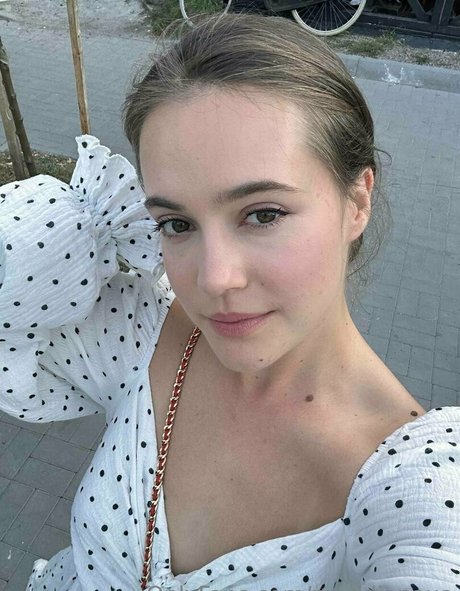 meridianaua perfect actress images