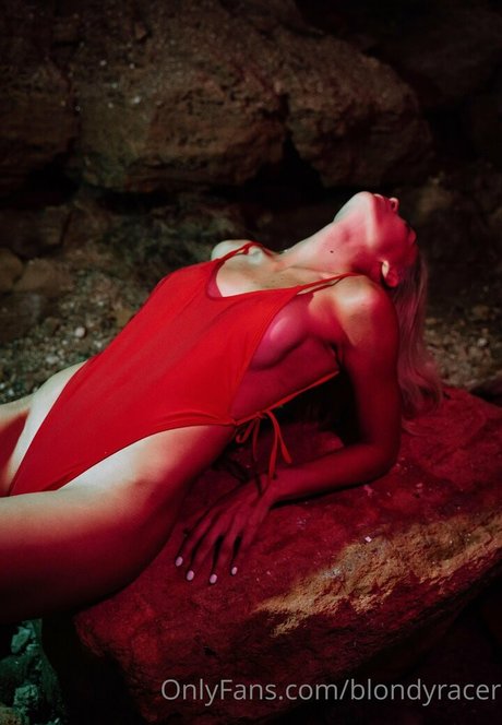 julia graff free perfect model galleries