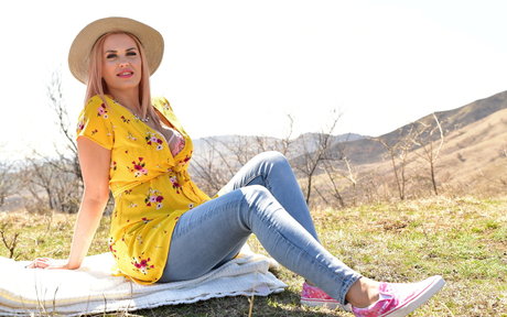 alexsisfayefree nice model img