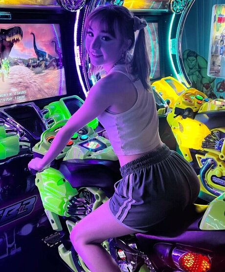 Sammynoodlesoup model exclusive photos