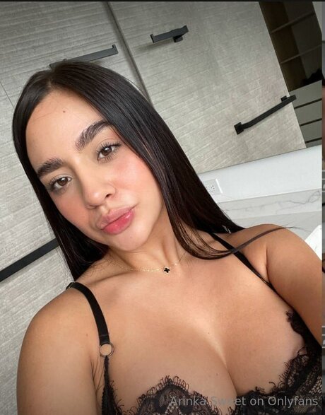 Arinkasweet hot pornstar picture