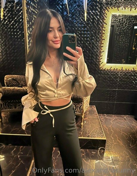 asian brunette onlyfans nudes image