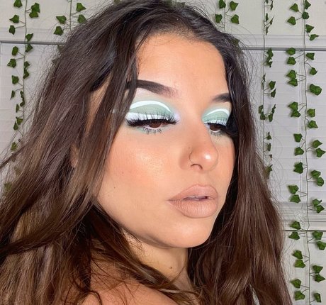 Ilianna model nice photos