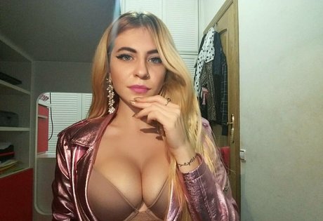 Mireia Rodriguez nude model archive