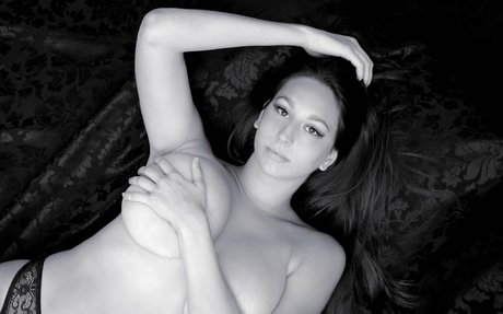 Letizia Ceresa beautiful actress image