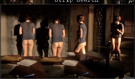 Maggie Gyllenhaal pornographic model img