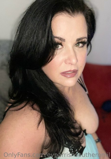 evparrish naked pornstar img