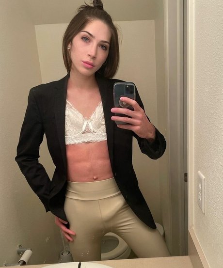 Allie Lilac pornstar sexy archive