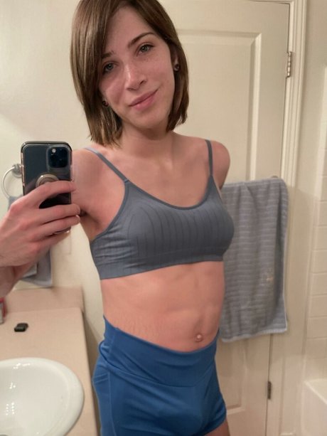 Allie Lilac art star img