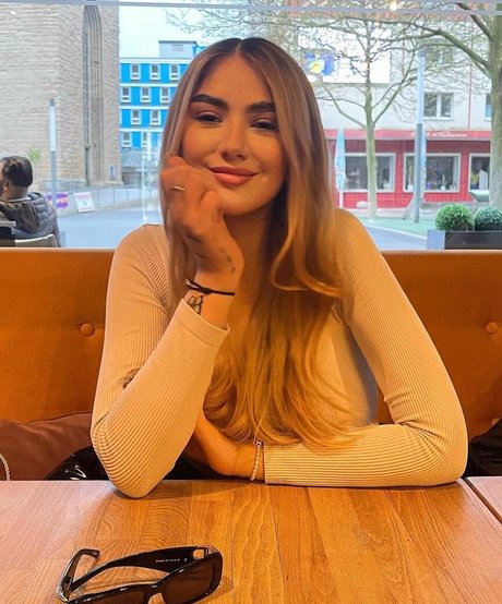 lisa straube pretty actress picture