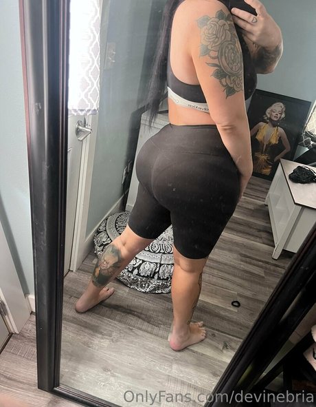 devinebria porn model images