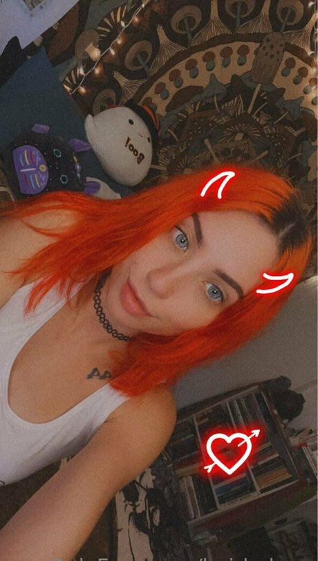 hairbyharleyy star nude image