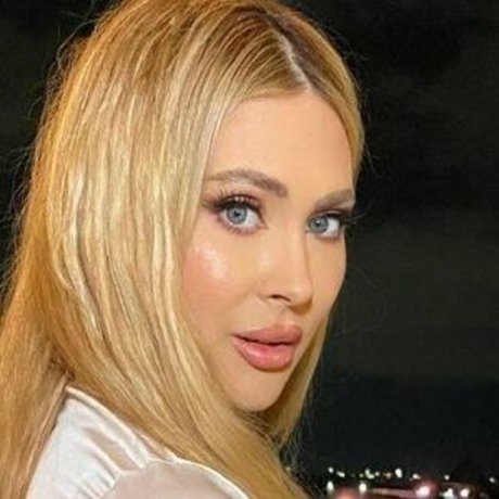 public onlyfans beautiful porn image