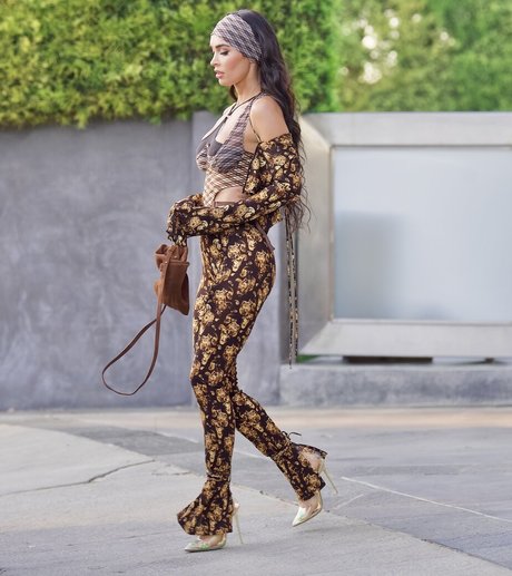 Megan Fox nice pornstar image